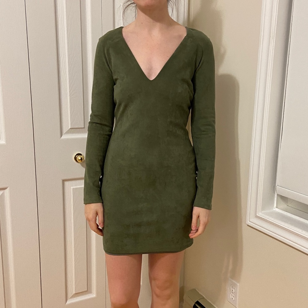 Bebe Faux Suede Long Sleeve Dress – Size M
